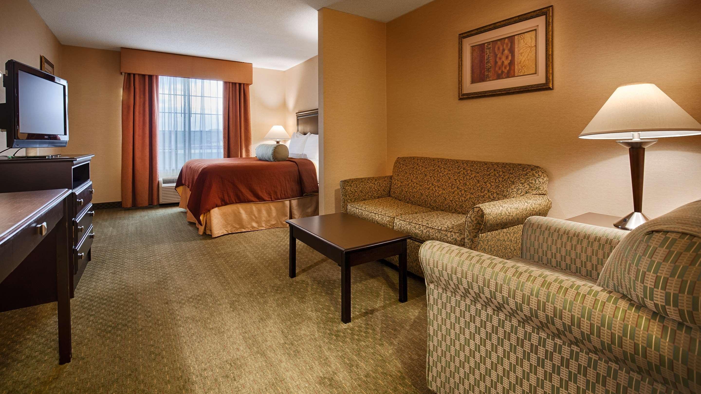 Best Western Plus Victor Inn & Suites Bagian luar foto