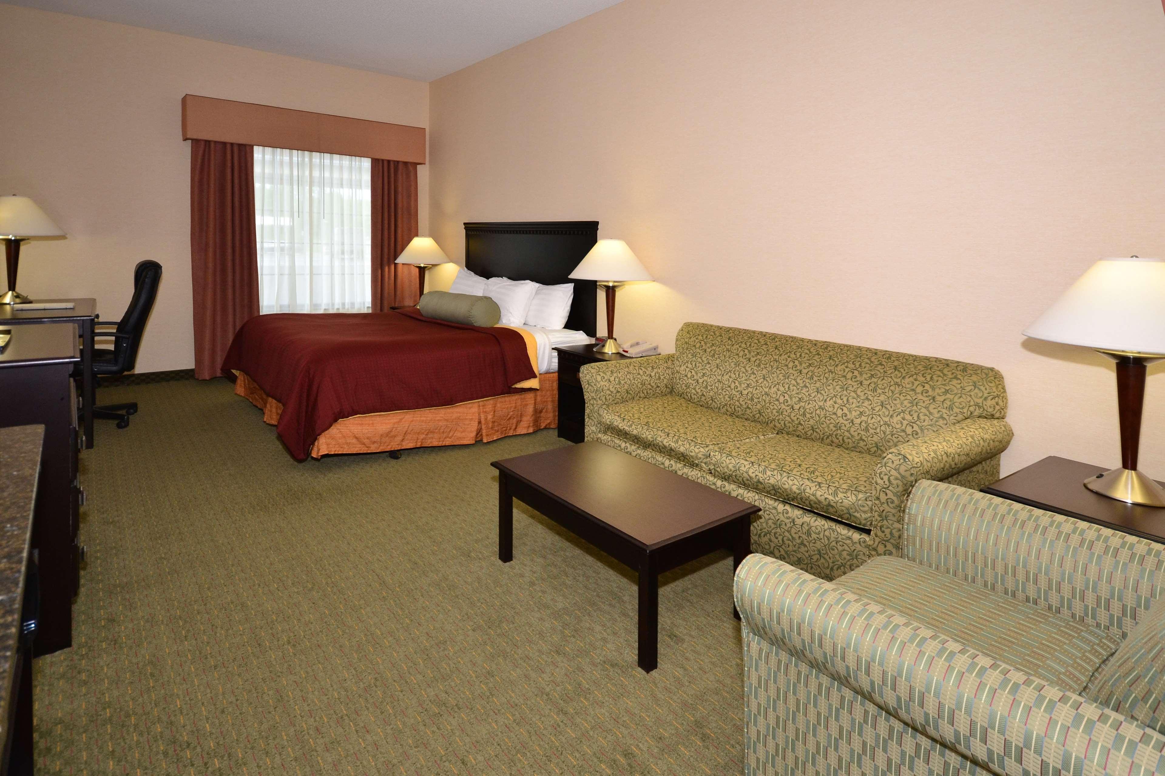 Best Western Plus Victor Inn & Suites Bagian luar foto