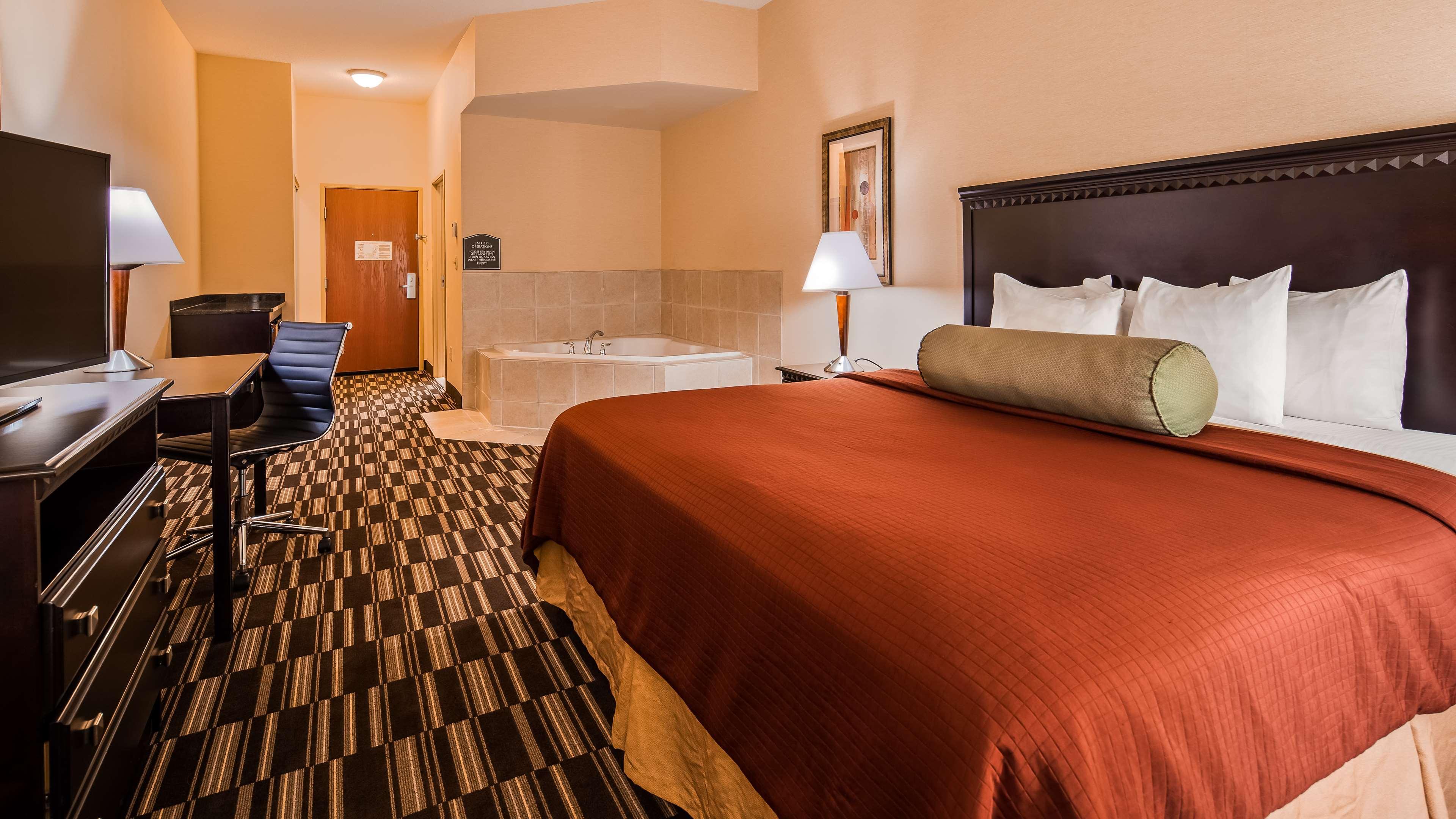 Best Western Plus Victor Inn & Suites Bagian luar foto