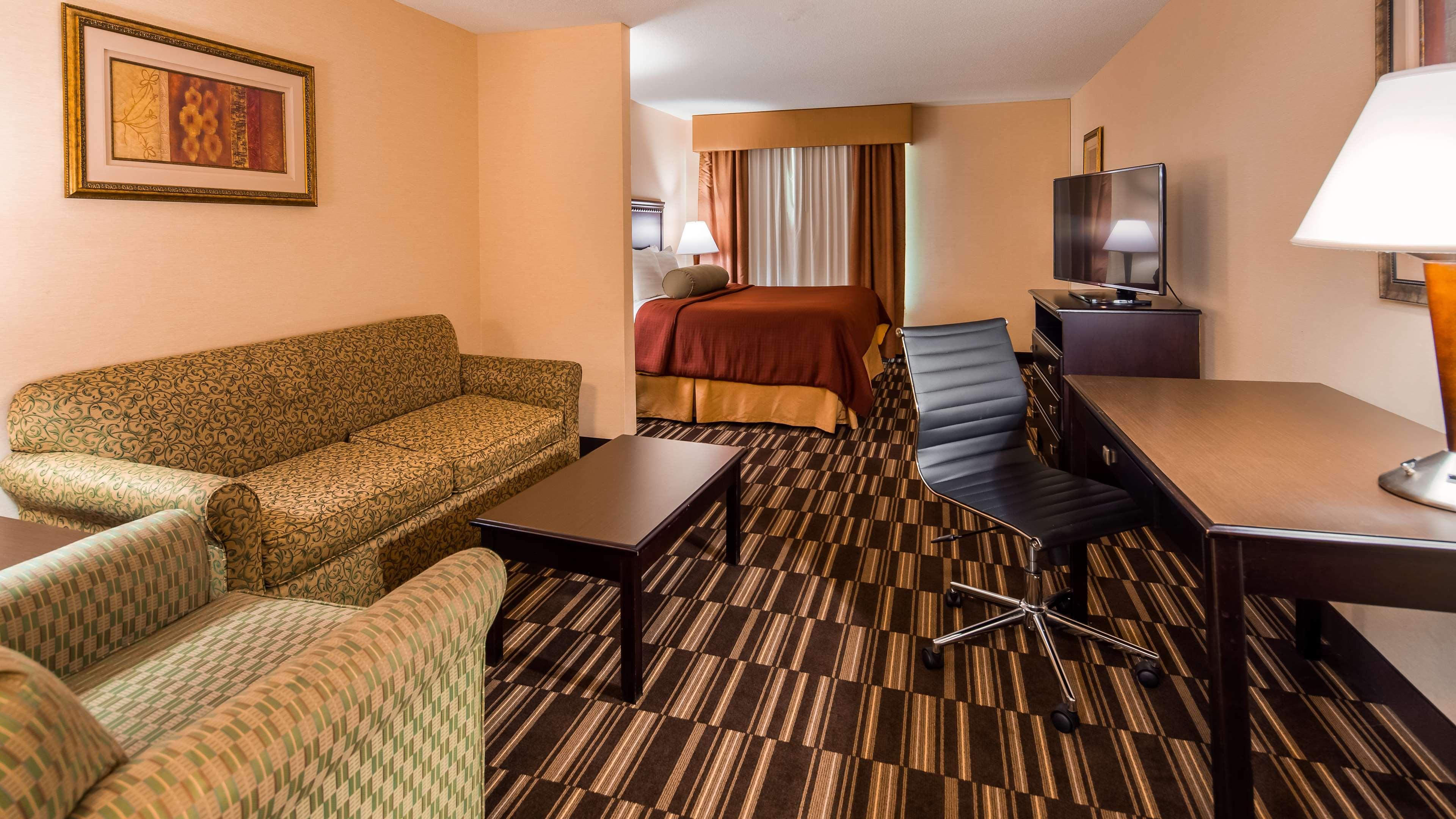 Best Western Plus Victor Inn & Suites Bagian luar foto