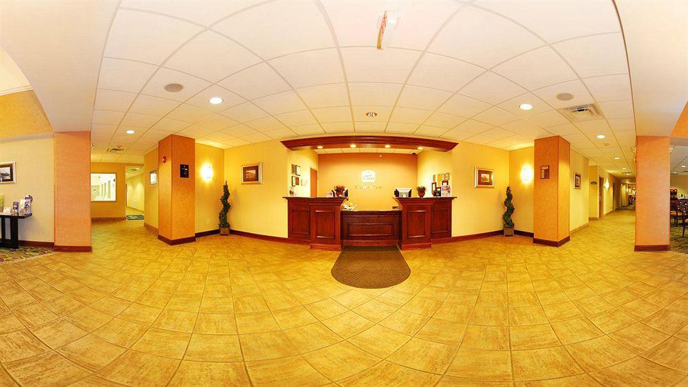 Best Western Plus Victor Inn & Suites Bagian luar foto