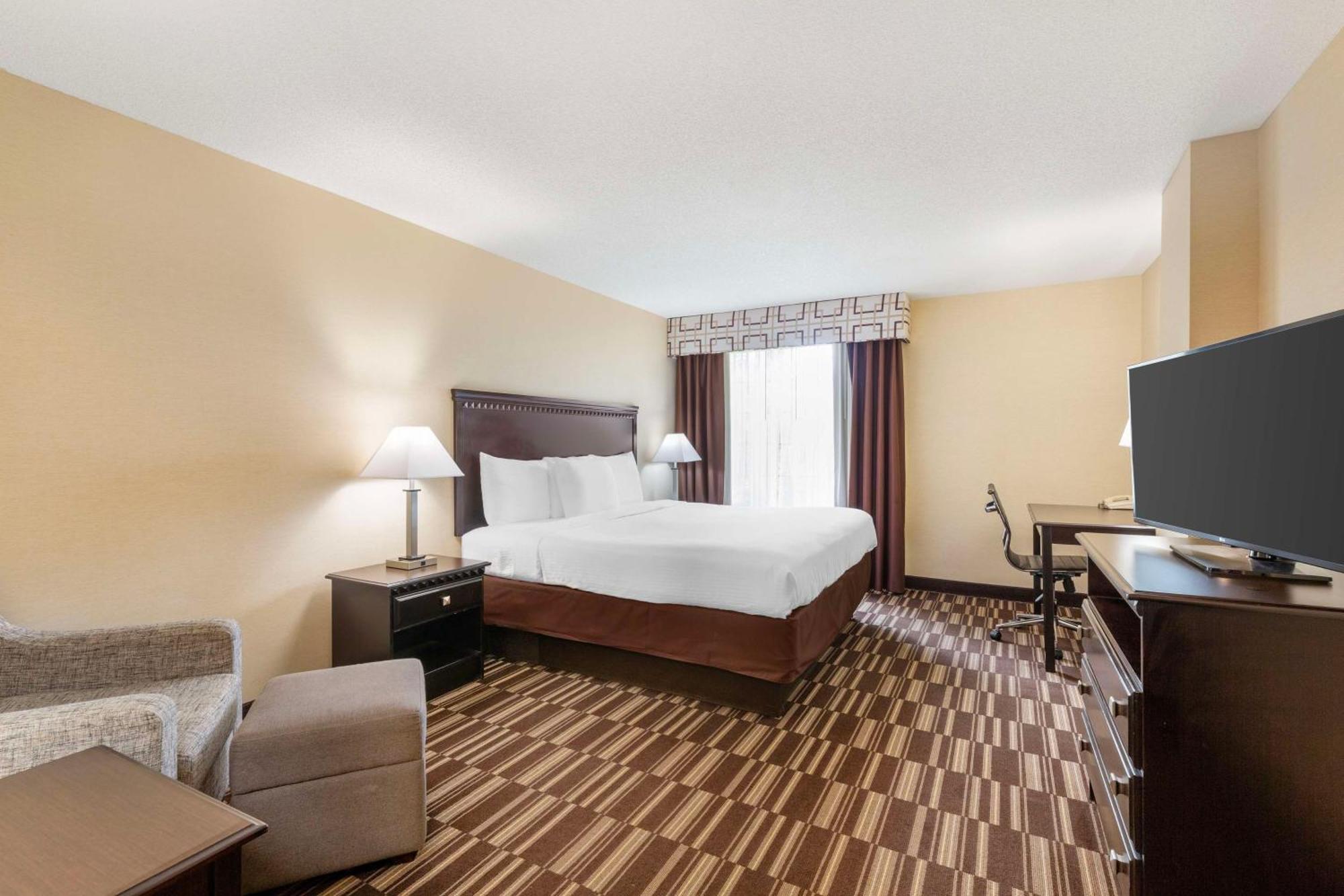 Best Western Plus Victor Inn & Suites Bagian luar foto