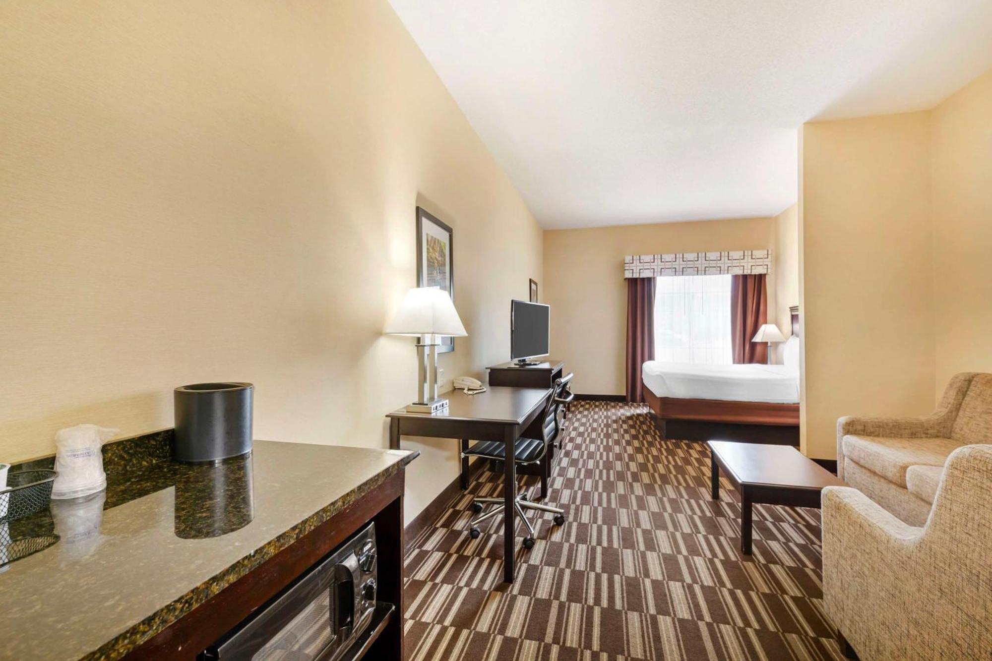 Best Western Plus Victor Inn & Suites Bagian luar foto