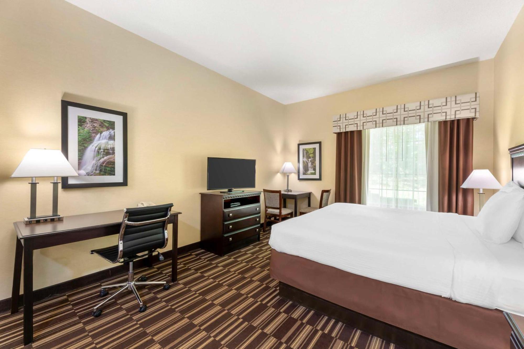 Best Western Plus Victor Inn & Suites Bagian luar foto