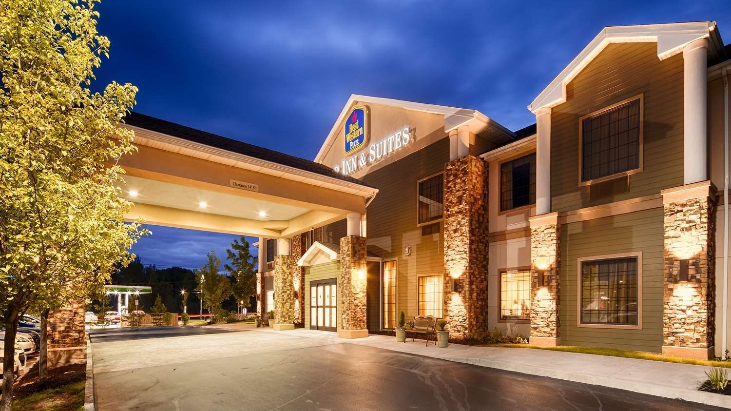 Best Western Plus Victor Inn & Suites Bagian luar foto